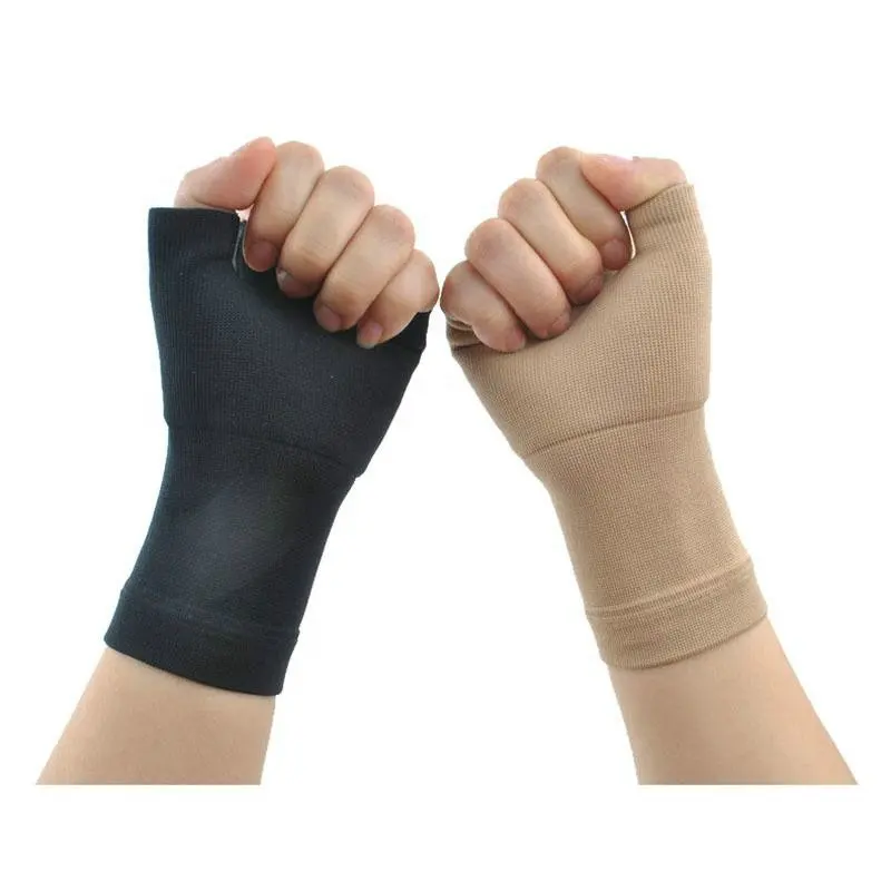 Compression Gloves for Carpal Tunnel